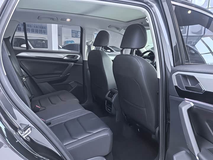 Фото 5 - Volkswagen Tayron