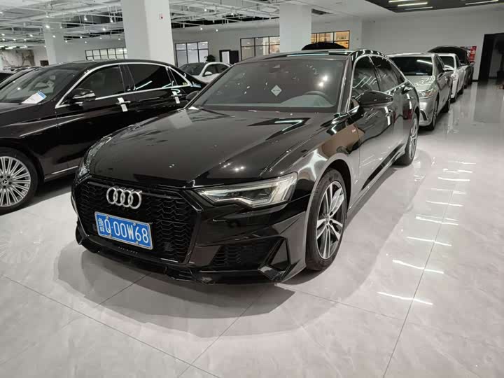 Фото 2 - Audi A6L