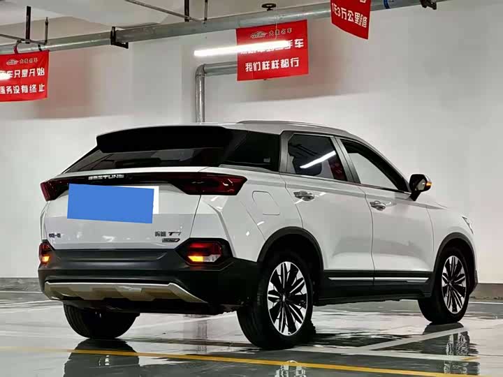 Фото 9 - Bestune T77