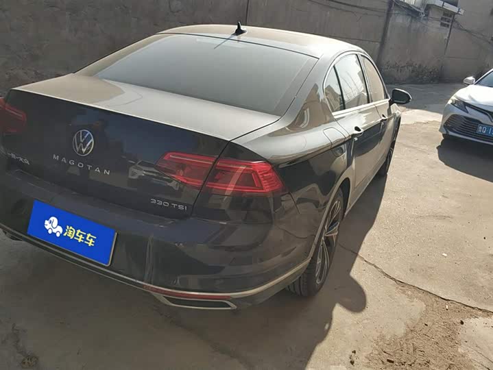 Фото 3 - Volkswagen Magotan