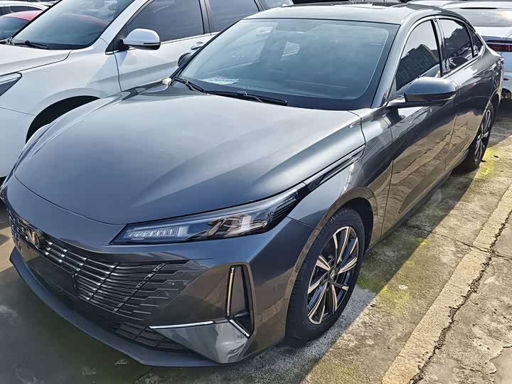 Фото 1 - Changan Eado Plus