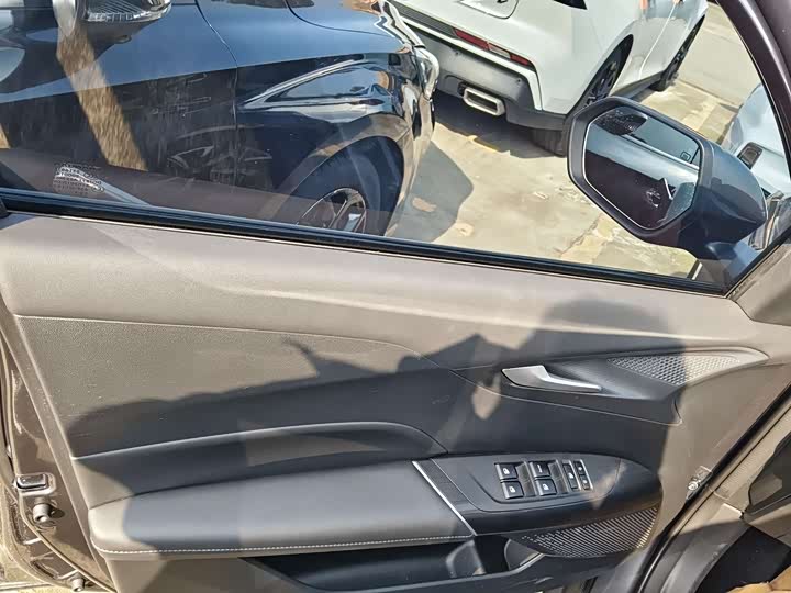 Фото 7 - Changan Eado Plus