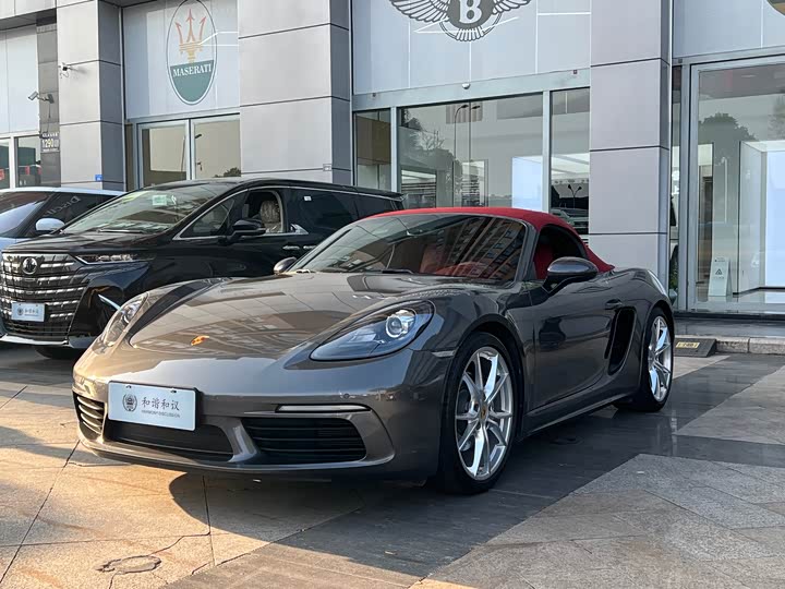 Фото 1 - Porsche 718