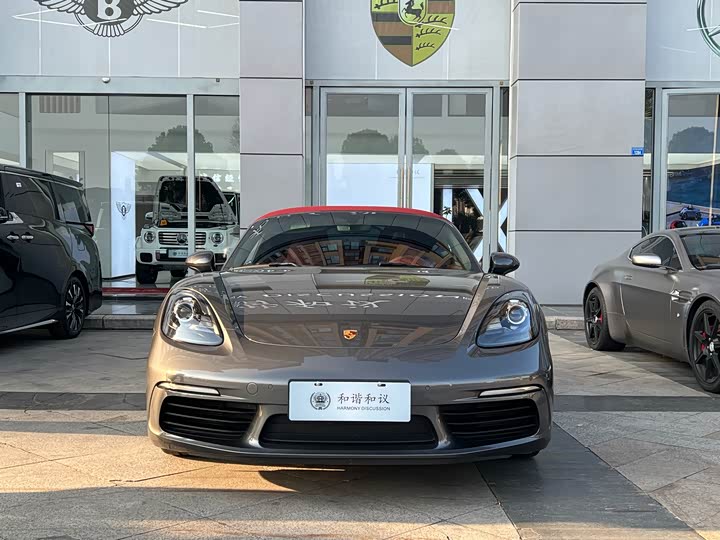 Фото 2 - Porsche 718