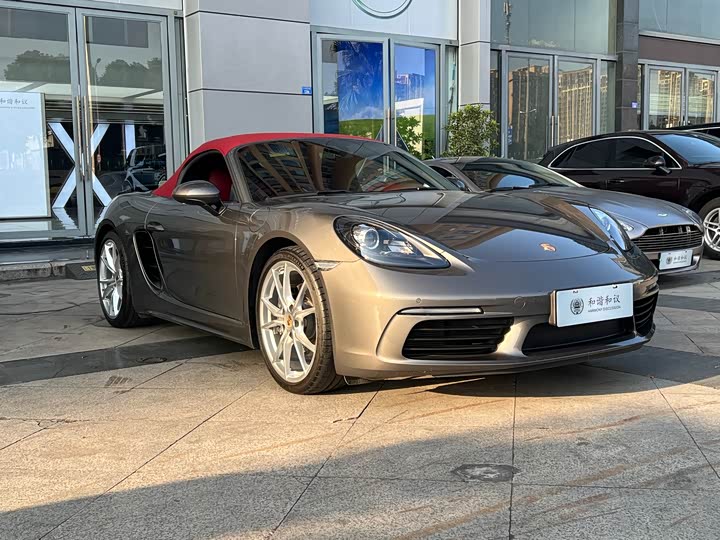 Фото 3 - Porsche 718