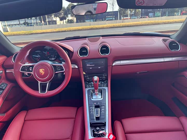 Фото 8 - Porsche 718