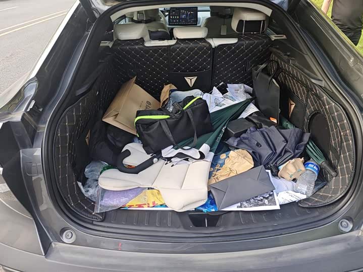 Фото 4 - Changan Deepal SL03