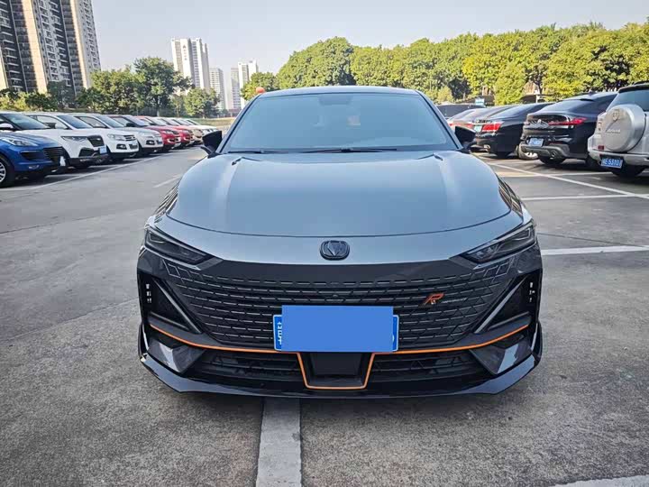 Фото 2 - Changan UNI-V