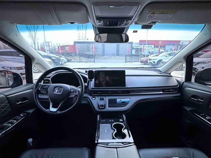 Фото 9 - Honda Elysion