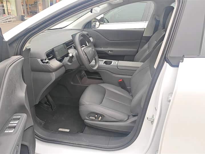 Фото 9 - XPeng G6