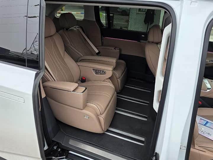 Фото 7 - XPeng X9