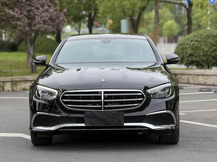Photo 1 - Mercedes-Benz E-Class