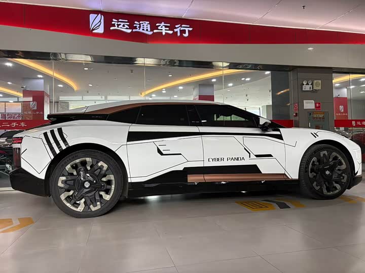 Фото 3 - HiPhi Z