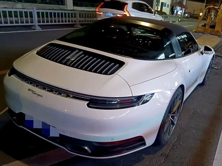 Фото 3 - Porsche 911