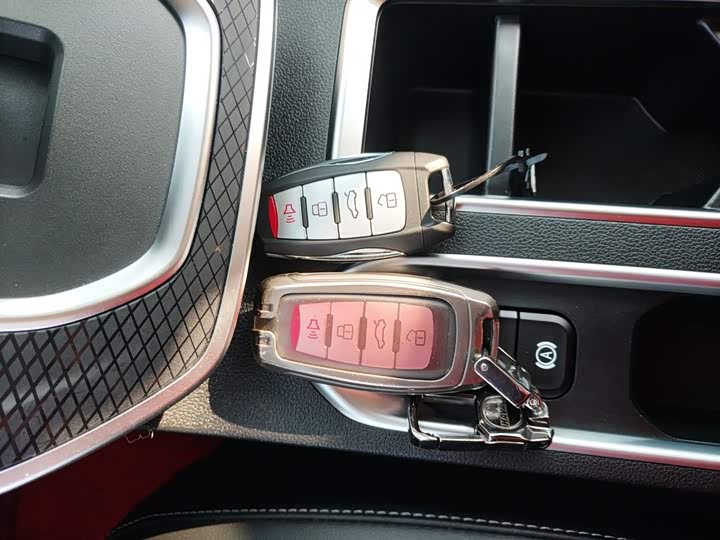 Фото 9 - Haval M6