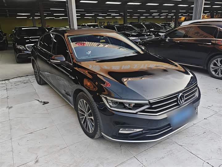 Фото 4 - Volkswagen Magotan