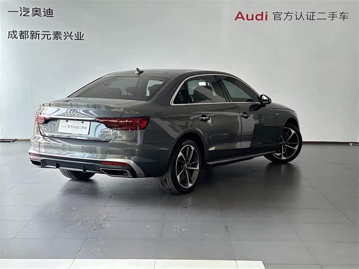 Фото 4 - Audi A4L