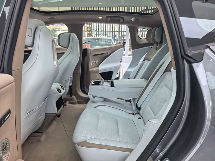 Фото 9 - Avatr 07