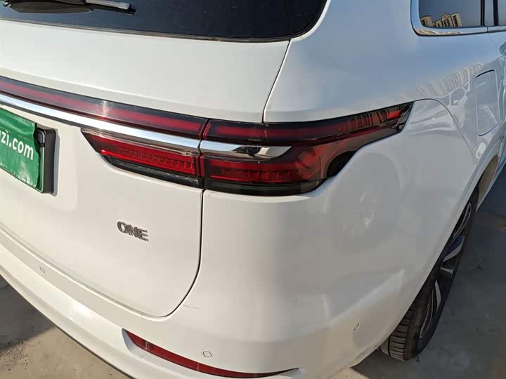 Фото 8 - LiXiang One