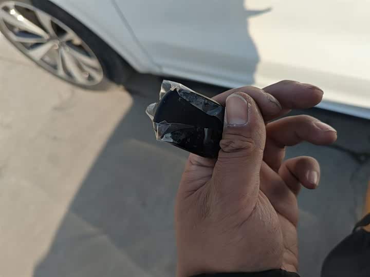 Фото 9 - LiXiang One