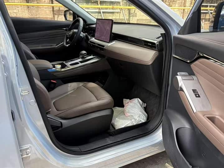 Фото 8 - GAC Trumpchi GS4