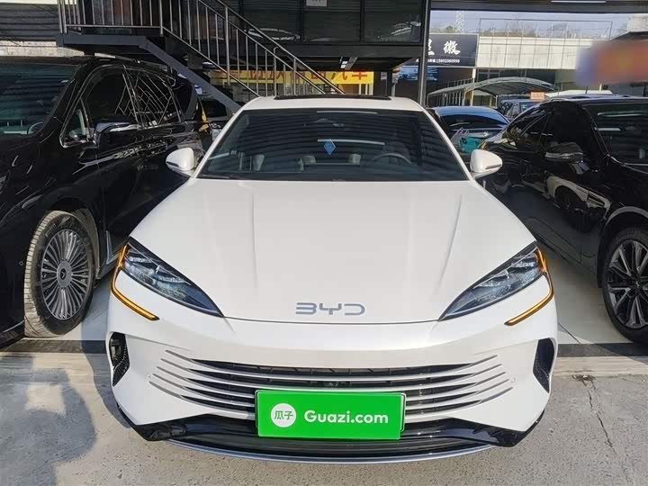 Фото 3 - BYD Seal