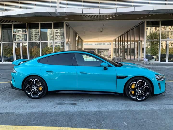 Фото 9 - Xiaomi SU7