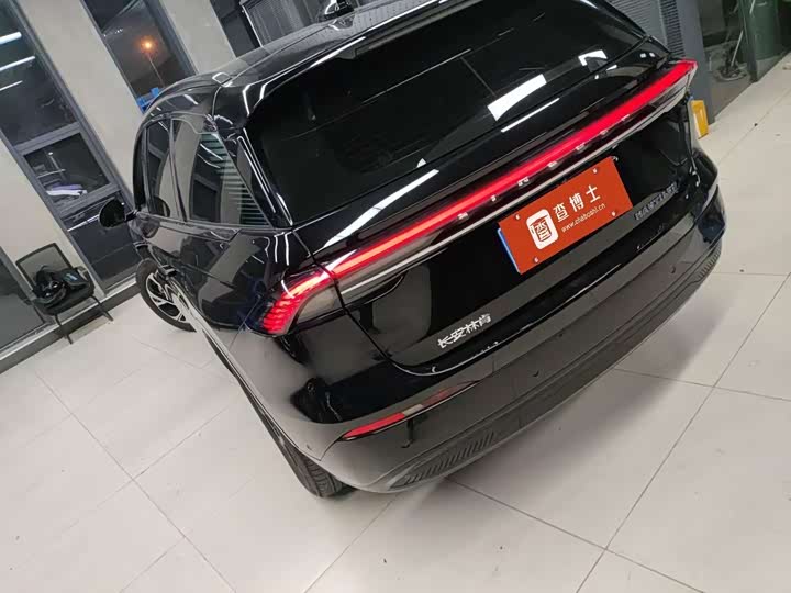 Фото 2 - Lincoln Nautilus