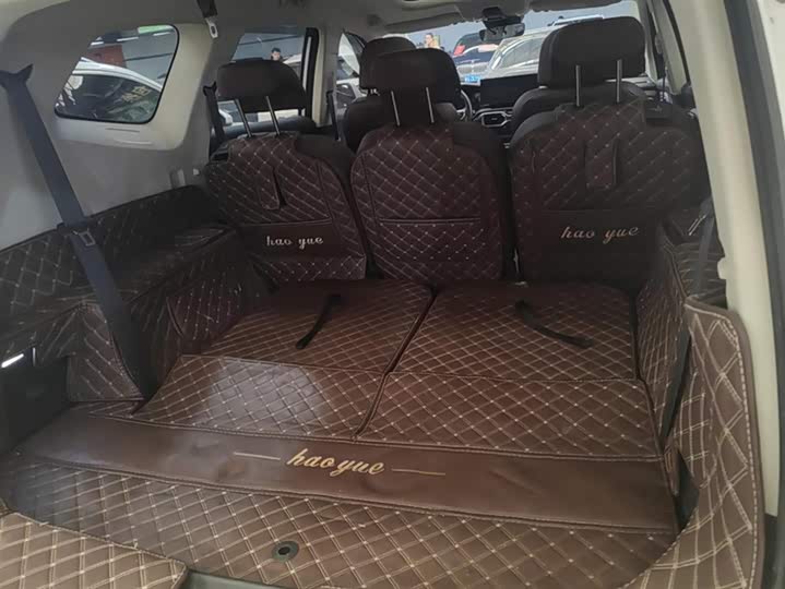 Фото 4 - Geely Okavango