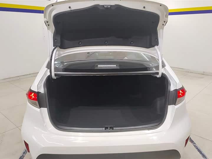 Фото 4 - Toyota Levin