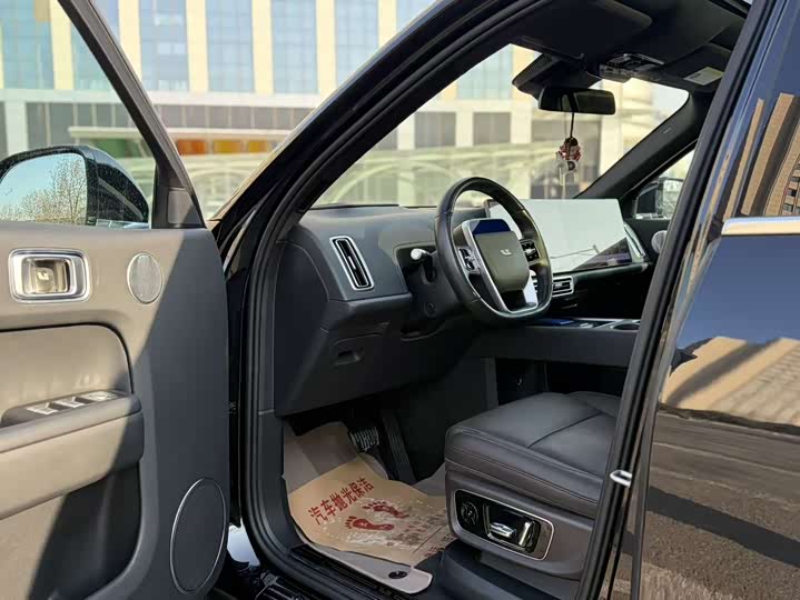 Фото 4 - LiXiang L8