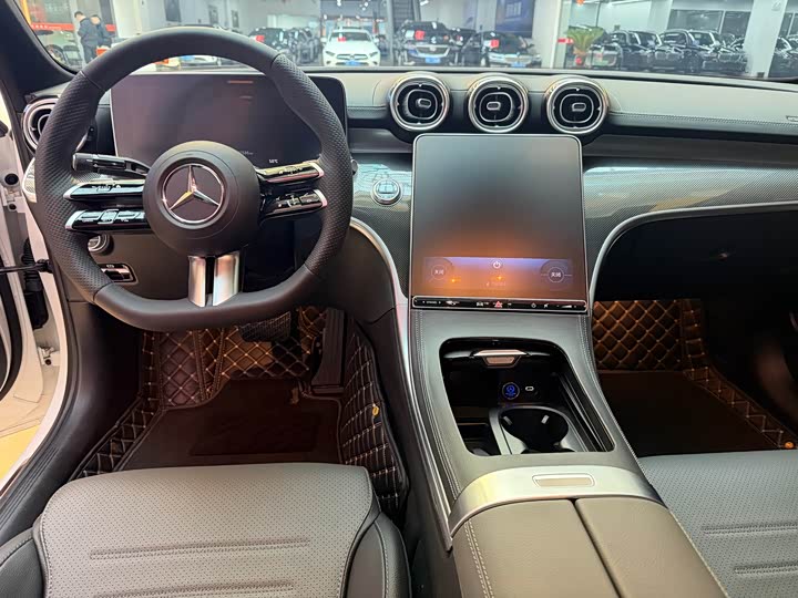 Фото 5 - Mercedes-Benz C-Class