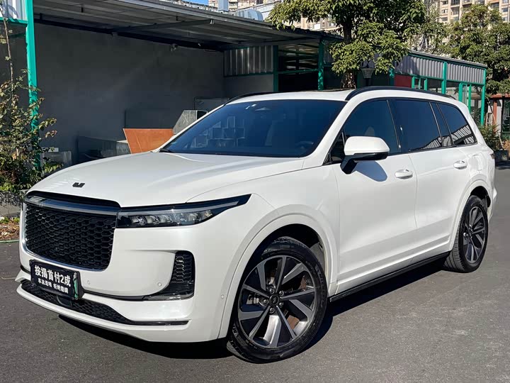 Фото 1 - LiXiang One