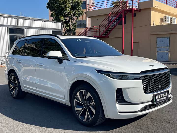 Фото 3 - LiXiang One