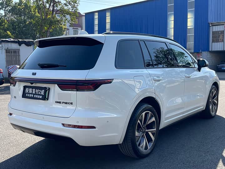 Фото 4 - LiXiang One