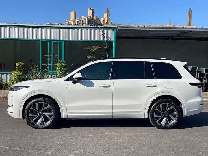 Фото 7 - LiXiang One