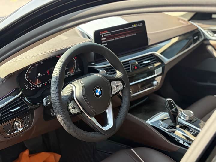 Фото 4 - BMW 5 Series