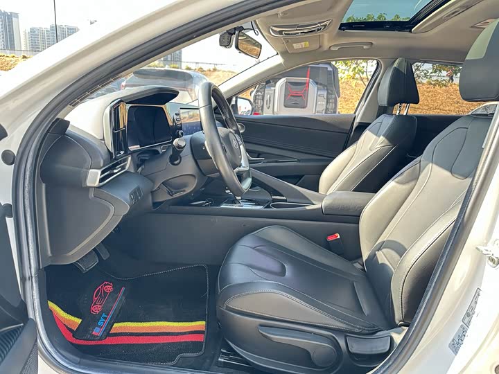 Фото 9 - Hyundai Elantra N line