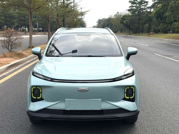 Фото 2 - Geely Geometry E Firefly