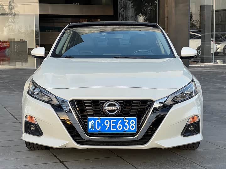 Фото 2 - Nissan Teana