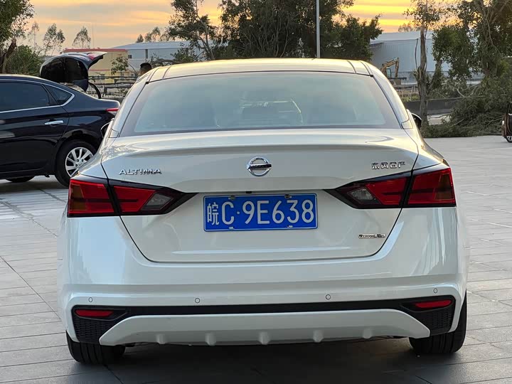 Фото 3 - Nissan Teana