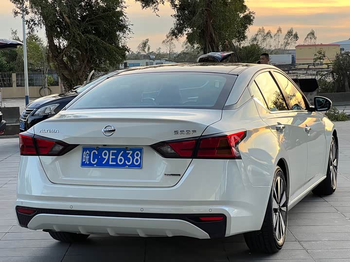 Фото 4 - Nissan Teana