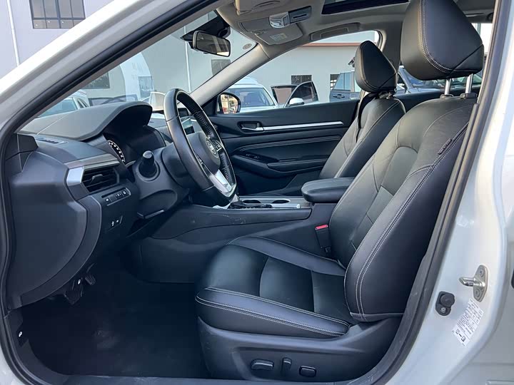 Фото 5 - Nissan Teana