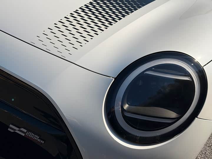 Фото 9 - Mini Cooper JCW