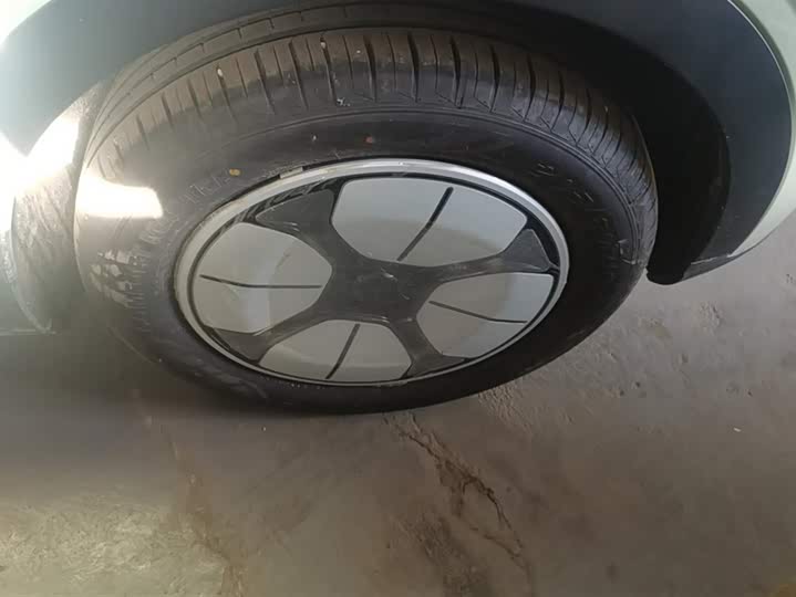 Фото 6 - Geely Galaxy Geome