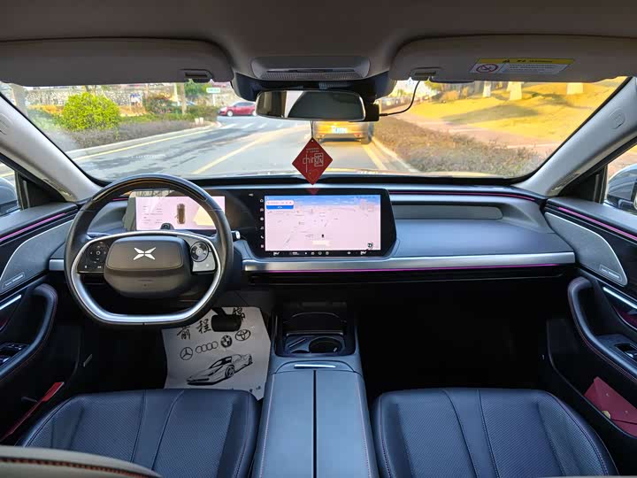 Фото 6 - XPeng P7