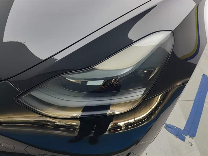 Фото 5 - Tesla Model 3