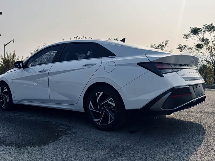 Фото 7 - Hyundai Elantra N line