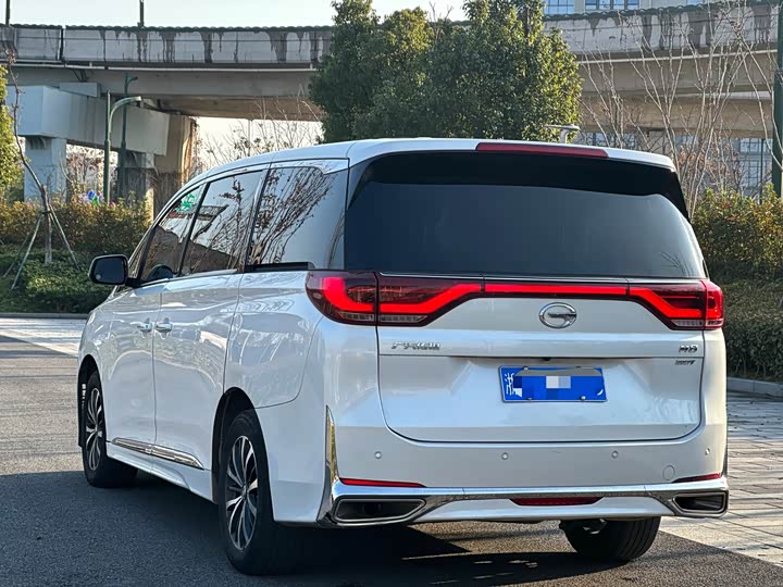 Фото 4 - GAC Trumpchi M8