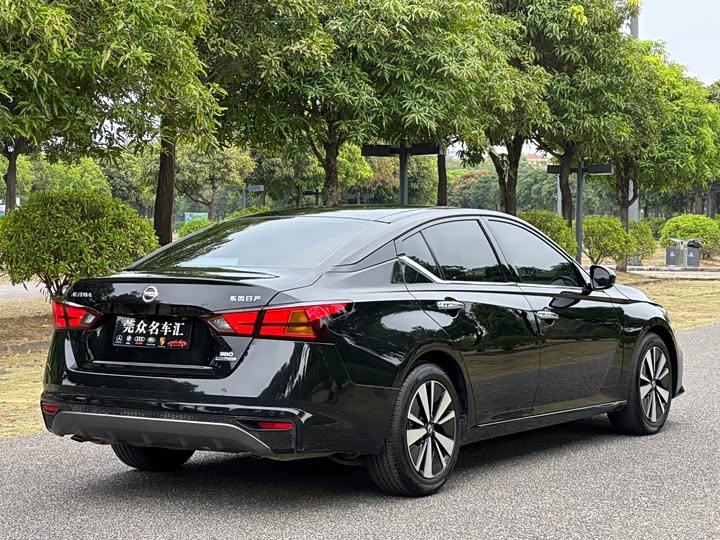 Фото 4 - Nissan Teana